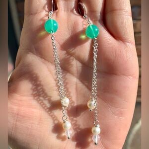 ❤️5/$15 Artisan Freshwater Pearls Green Glass Silver Chain Earrings